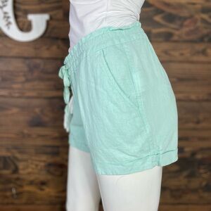 Old Navy | Mint Green High Waisted Paperbag Shorts Ruffle Top Drawstring Linen‎